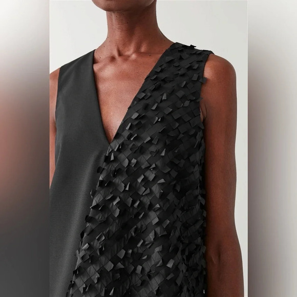 NWT COS Textured Applique Dress v neck wool blend sleeveless pocket black size 2 - Picture 12 of 15